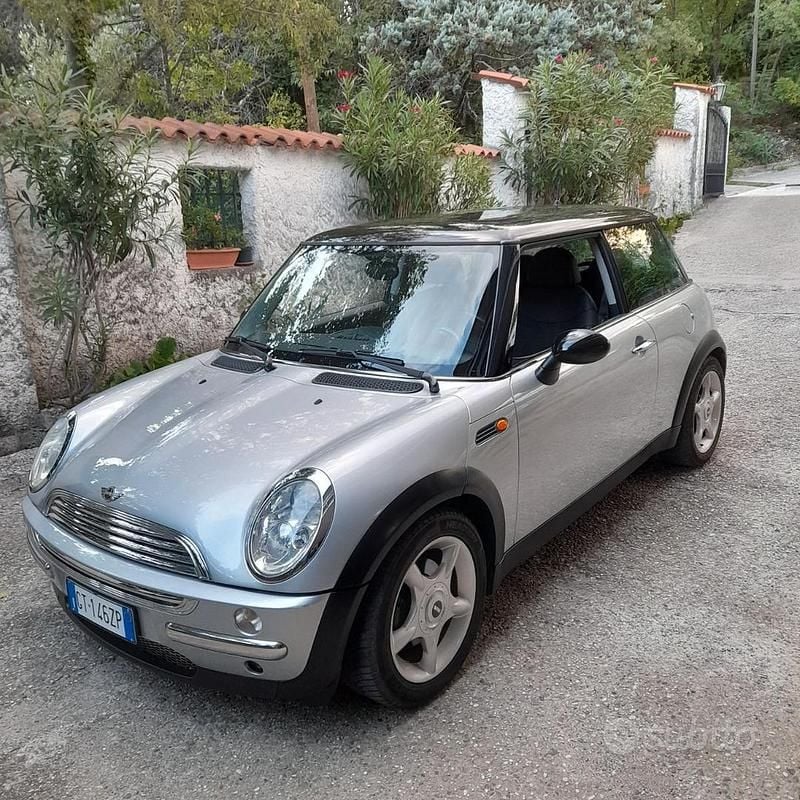 Usata 2004 Mini Cooper Due volumi | 3200 € (Ottimo prezzo) - Immagine 1/4