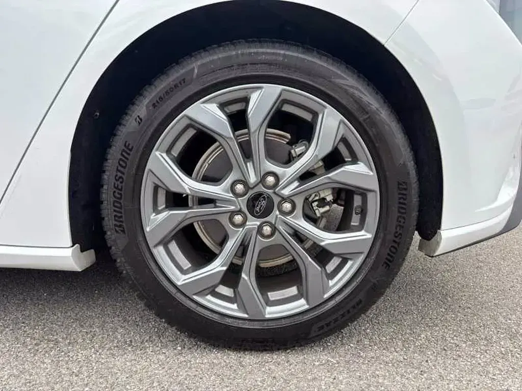 Brugt Ford Focus ST-Line 125 HK (91 kW) 2023 Hvid Sedan