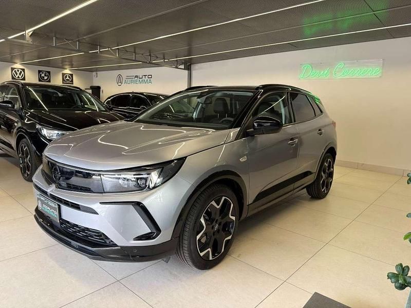 Grigio Usata 2024 Opel Grandland X SUV | 22.890 € (Buon prezzo) - Immagine 1/4