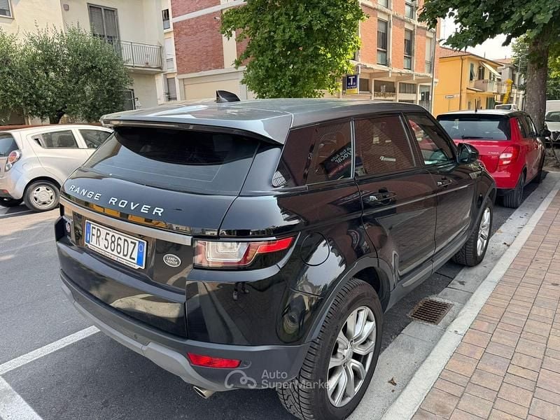 Usata Land Rover Range Rover evoque 150 CV (110 kW) 2018 Nero SUV