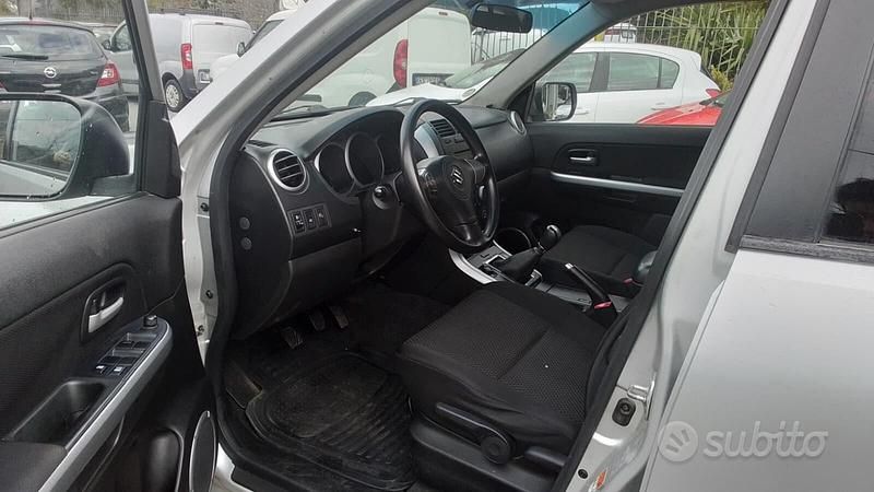 Usata Suzuki Grand Vitara 129 CV (94 kW) 2009 Grigio SUV