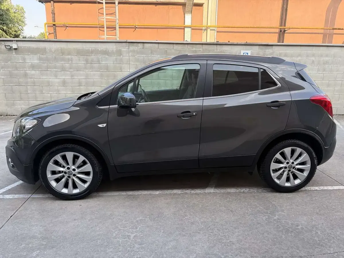 Usata Opel Mokka 116 CV (85 kW) 2015 Grigio scuro metallizzato SUV