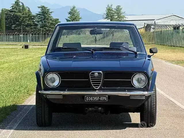 Usata Alfa Romeo Alfetta 109 CV (80 kW) 1970 Bluazzurro Berlina