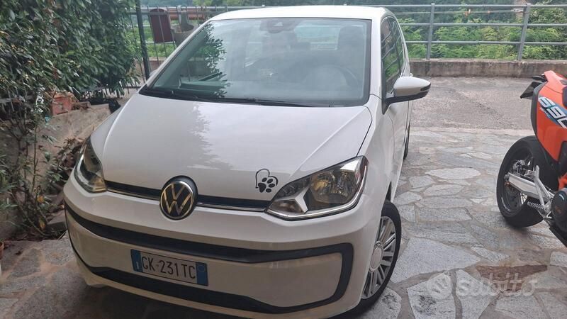 Usata VW up! 68 CV (50 kW) 2022 Bianco Utilitaria