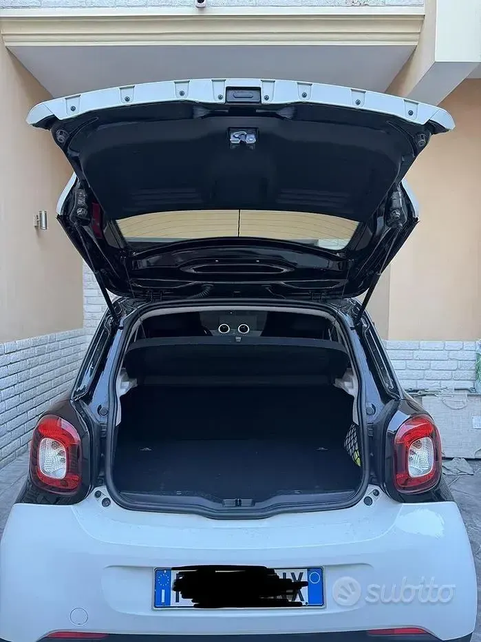 Usata Smart ForFour 71 CV (52 kW) 2019 Bianco Utilitaria