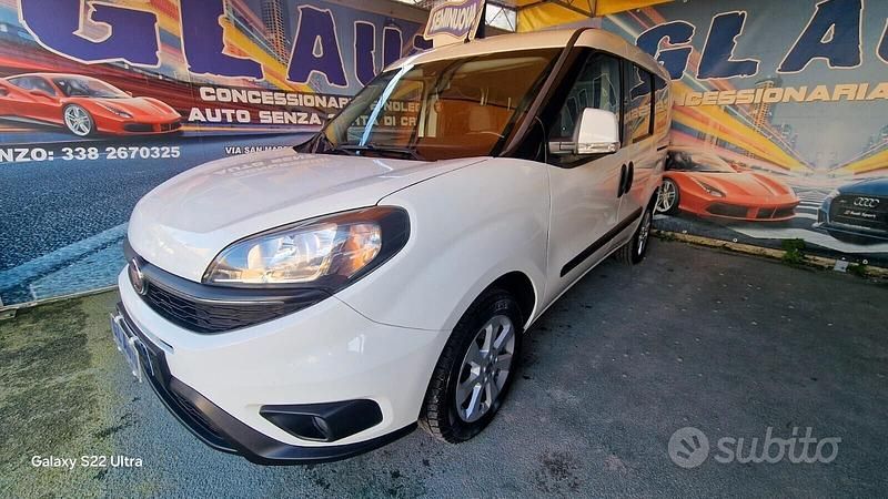 Usata Fiat Doblò Lounge 95 CV (69 kW) 2018 Bianco Monovolume