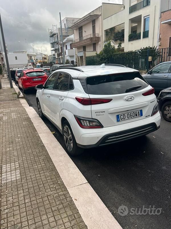 Usata Hyundai Kona 150 kW (204 CV) 2021 Bianco SUV