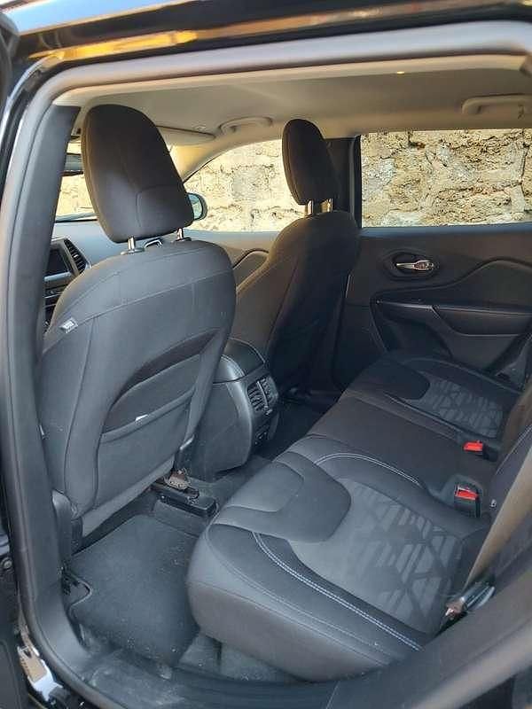Usata 2019 Jeep Cherokee SUV | 17.000 € (Ottimo prezzo) - Immagine 1/4