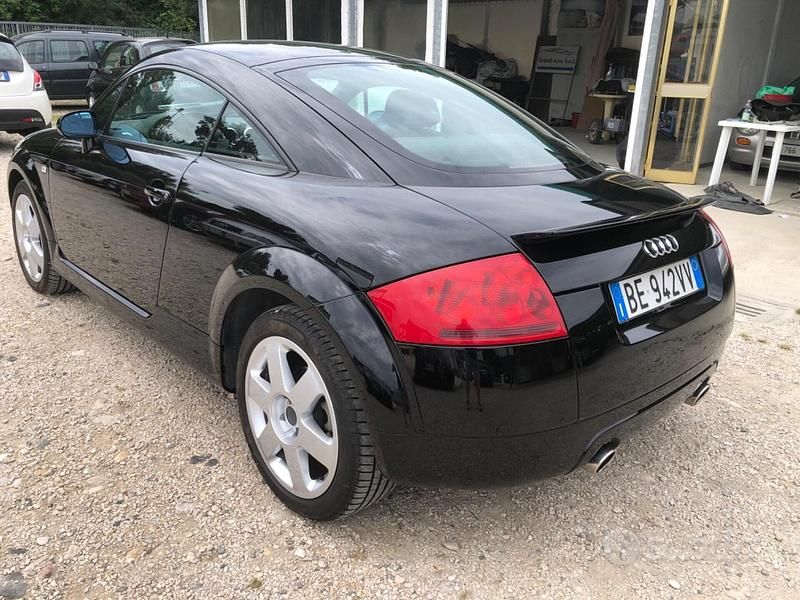 Usata Audi TT 225 CV (165 kW) 1999 Nero Coupé