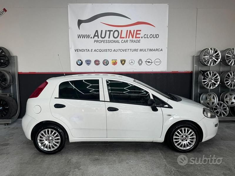 Usata Fiat Punto 95 CV (69 kW) 2017 Bianco Utilitaria