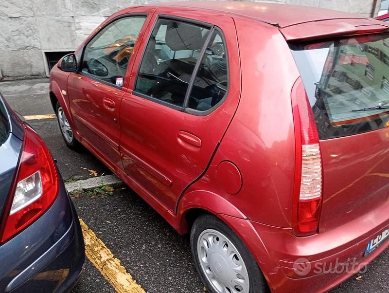 Usata Tata Indica 2010 Rosso Utilitaria