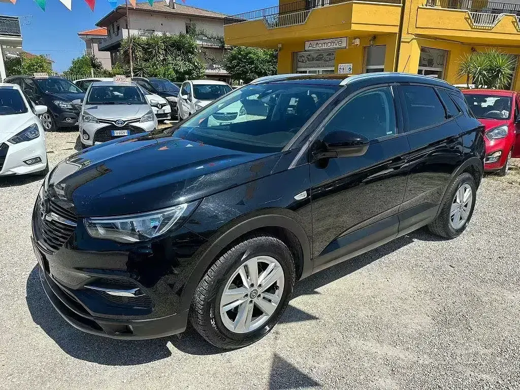 Usata Opel Grandland X 120 CV (88 kW) 2017 Nero SUV