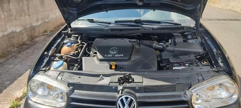 Usata VW Golf IV 105 CV (77 kW) 2000 Nero Utilitaria