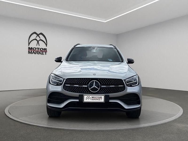 Usata Mercedes GLC300e Premium 258 CV (189 kW) 2020 Argento SUV