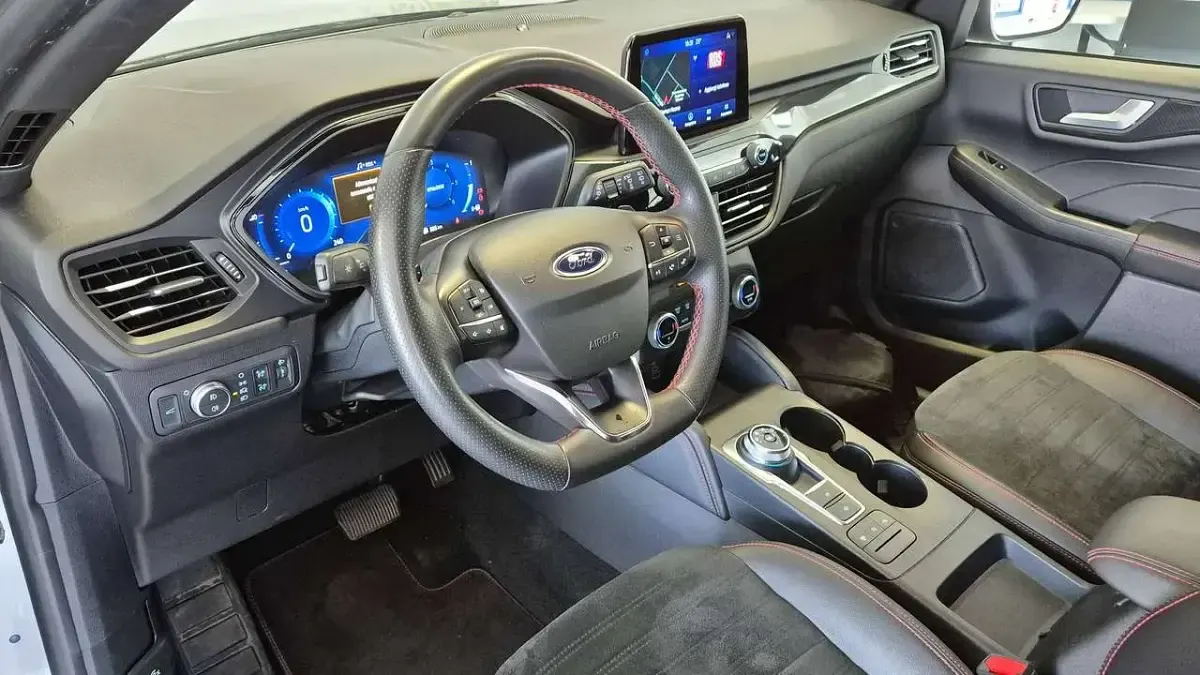 Usata Ford Kuga ST-Line X 120 CV (88 kW) 2022 Grigio SUV