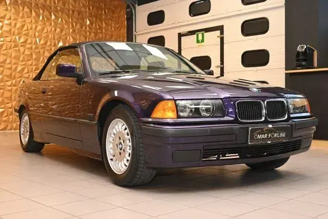 Usata BMW 318 Cabriolet 115 CV (84 kW) 1995 Viola Cabrio