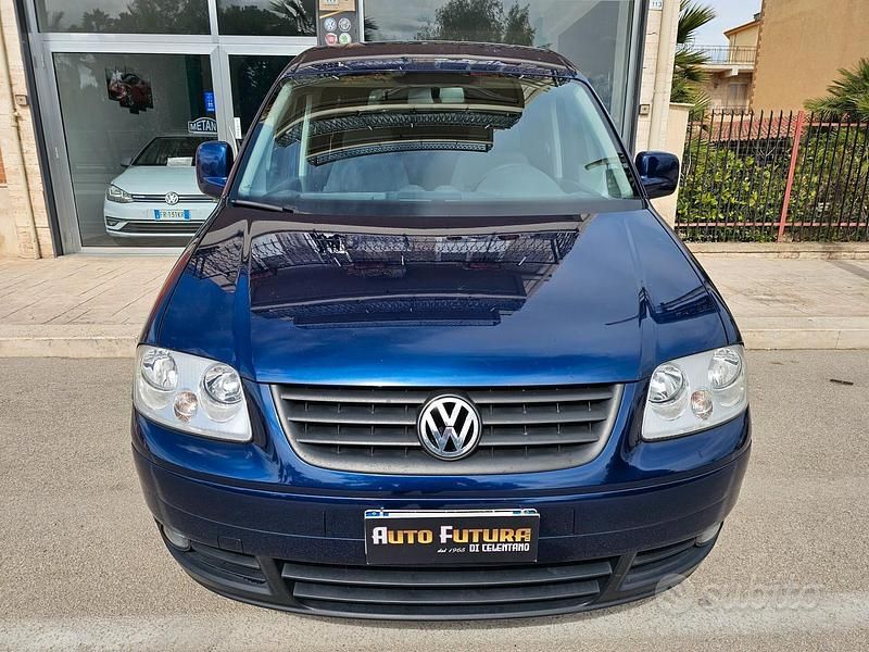 Käytetty VW Caddy 110 HP (80 kW) 2008 Sininen Tila-auto