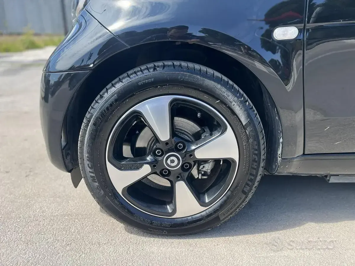 Usata Smart ForTwo Electric Drive 41 kW (56 CV) 2020 Nero Berlina