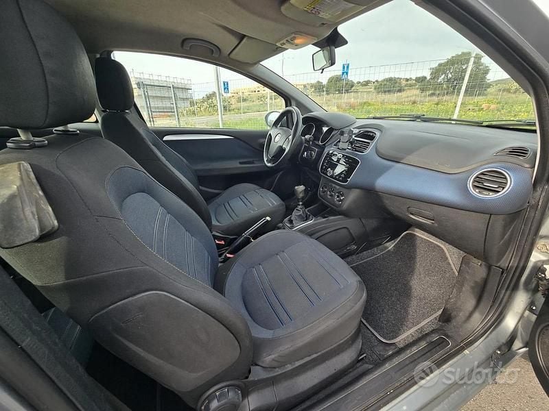 Usata Fiat Punto Evo 75 CV (55 kW) 2009 Grigio Utilitaria