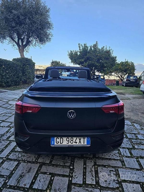 Usata VW T-Roc Cabriolet 150 CV (110 kW) 2021 Nero Cabrio