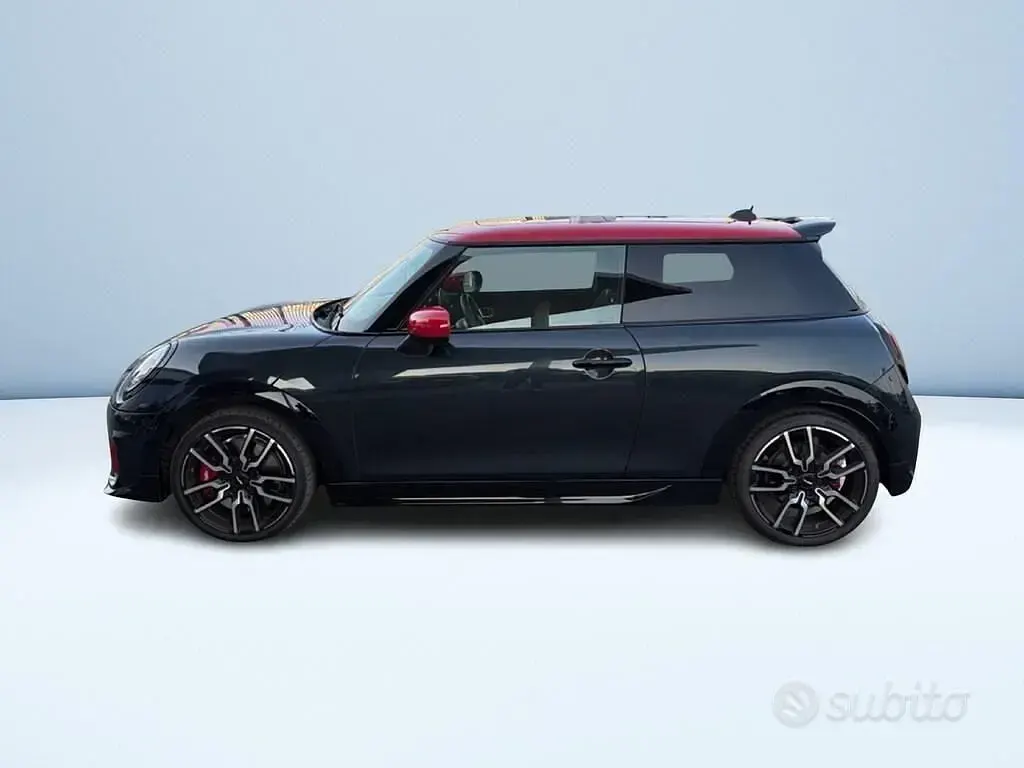 Usata Mini John Cooper Works 231 CV (169 kW) 2025 Grigio Utilitaria