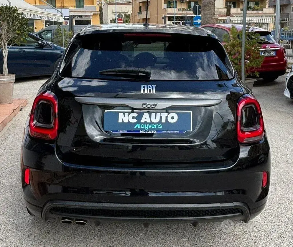 Usata Fiat 130 Sport 131 CV (96 kW) 2023 Nero SUV