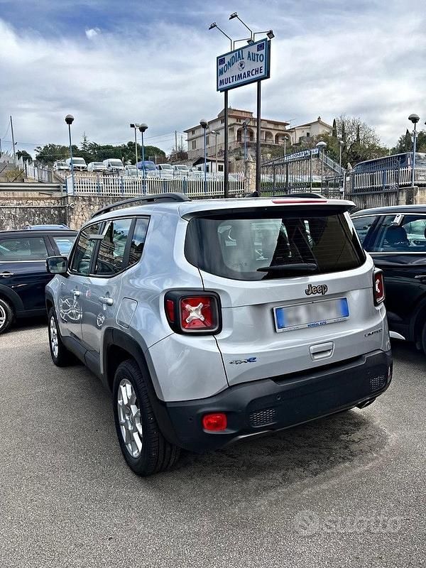 Usata Jeep Renegade Limited 190 CV (139 kW) 2021 Grigio SUV