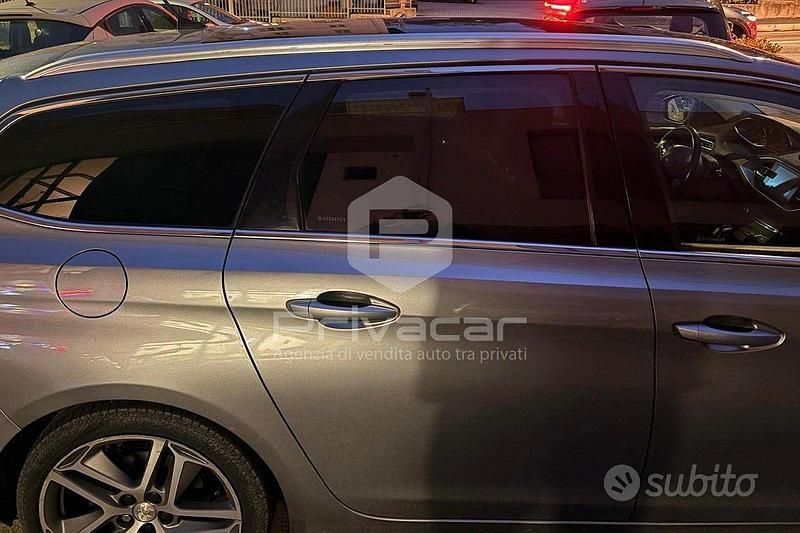 Usata Peugeot 308 GT-line 130 CV (95 kW) 2016 Grigio Utilitaria