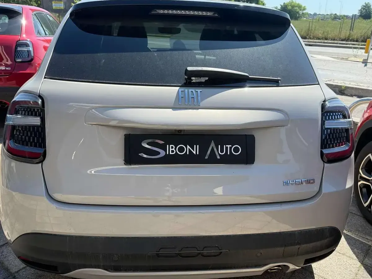 Usata Fiat 600 La Prima 101 CV (74 kW) 2025 Beige SUV