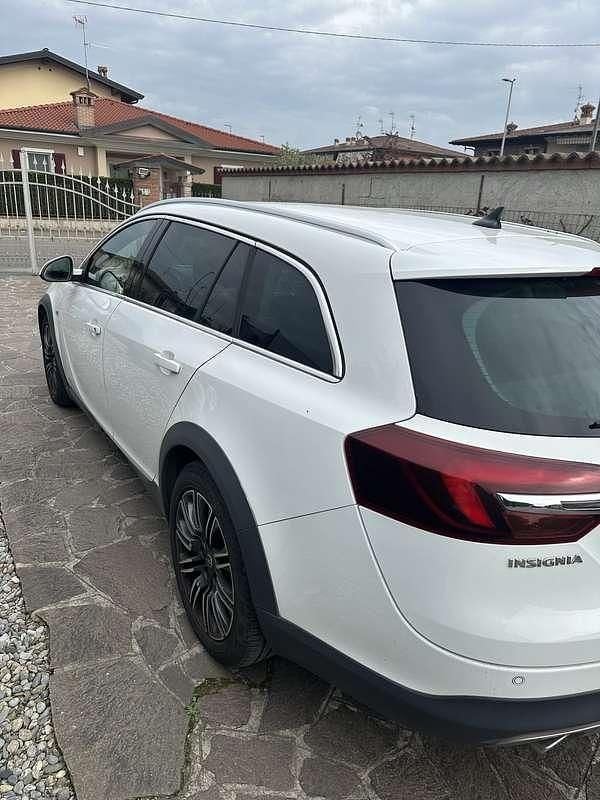 Usata Opel Insignia Cosmo 163 CV (119 kW) 2014 Station wagon