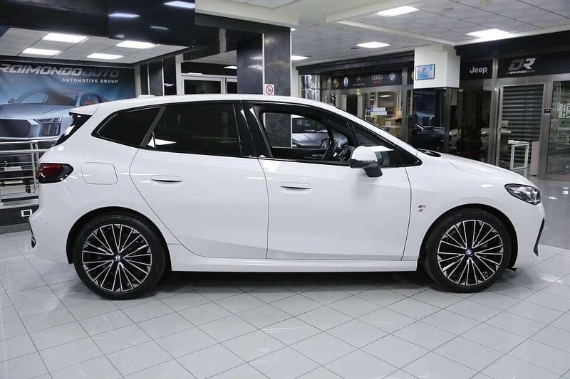 Usata BMW 218 Active Tourer M Sport 150 CV (110 kW) 2024 Bianco Monovolume