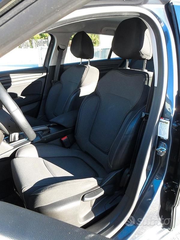 Usata Renault Mégane GrandTour Business 95 CV (69 kW) 2020 Grigio Station wagon