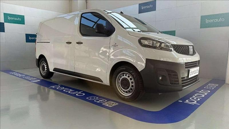 Usata Fiat Scudo Easy 120 CV (88 kW) 2024 Bianco pastello Furgone