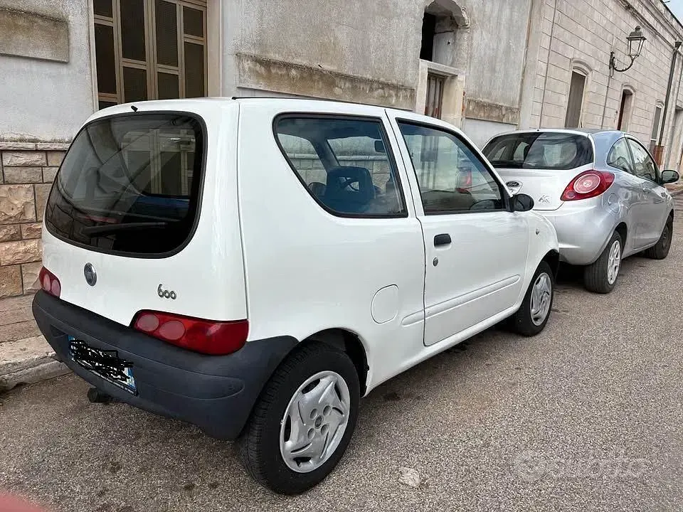 Occasion Fiat 600 54 ch (39 kW) 2005 Blanc Citadine