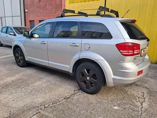 Usata Dodge Journey 140 CV (102 kW) 2009 Grigio SUV