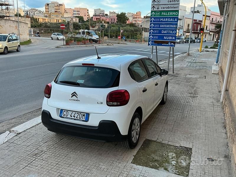 Usata Citroën C3 Feel 101 CV (74 kW) 2020 Bianco Furgone