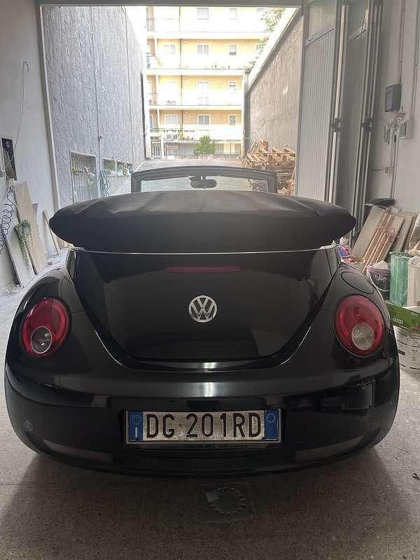 Usata VW New Beetle 105 CV (77 kW) 2006 Utilitaria