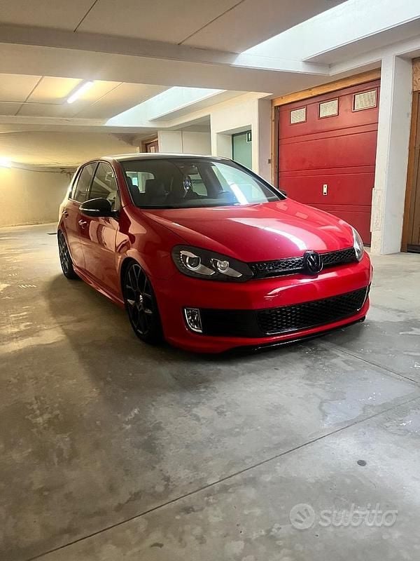 Usata VW Golf VI Edition 330 CV (242 kW) 2011 Rosso Utilitaria