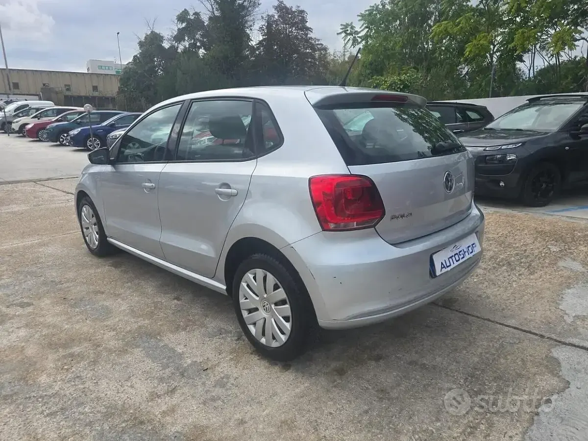 Usata VW Polo Comfortline 75 CV (55 kW) 2012 Grigio Utilitaria