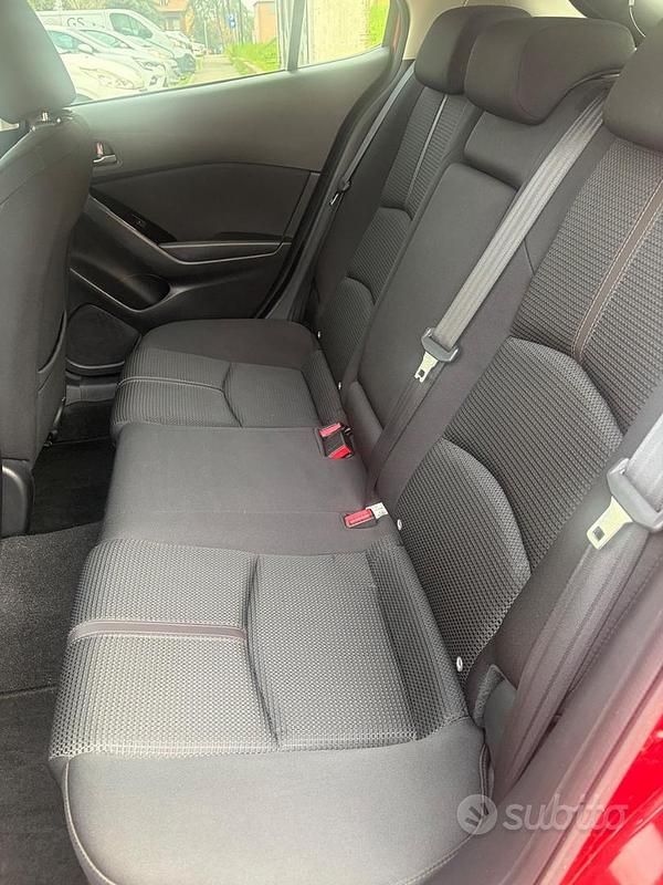 Usata Mazda 3 Exceed 105 CV (77 kW) 2017 Rosso Berlina