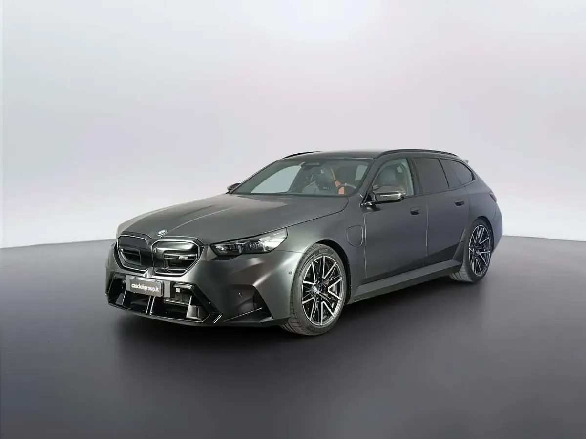 Usata BMW M5 Comfort Edition 727 CV (534 kW) 2025 Station wagon