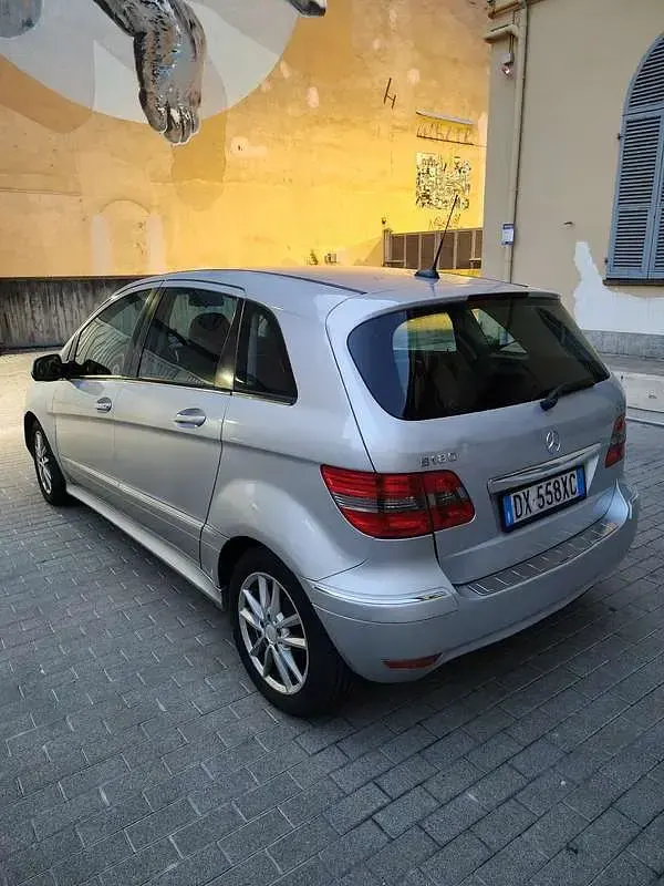 Usata Mercedes B180 109 CV (80 kW) 2009 Monovolume