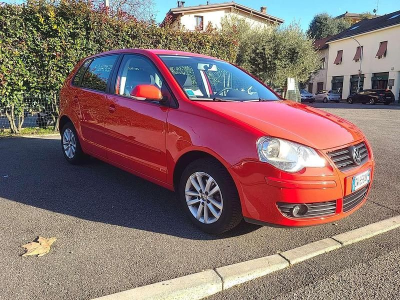 Rosso Usata 2009 VW Polo Sportline Tre volumi | 2799 € (Super prezzo) - Immagine 1/4