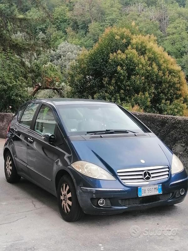 Blu Usata 2006 Mercedes A150 Tre volumi | 3000 € (Ottimo prezzo) - Immagine 1/4