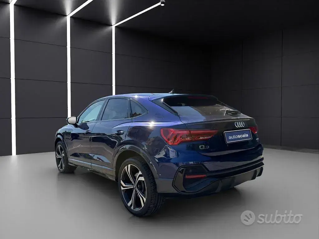 Usata Audi Q3 S-Line 200 CV (147 kW) 2021 Bluazzurro SUV
