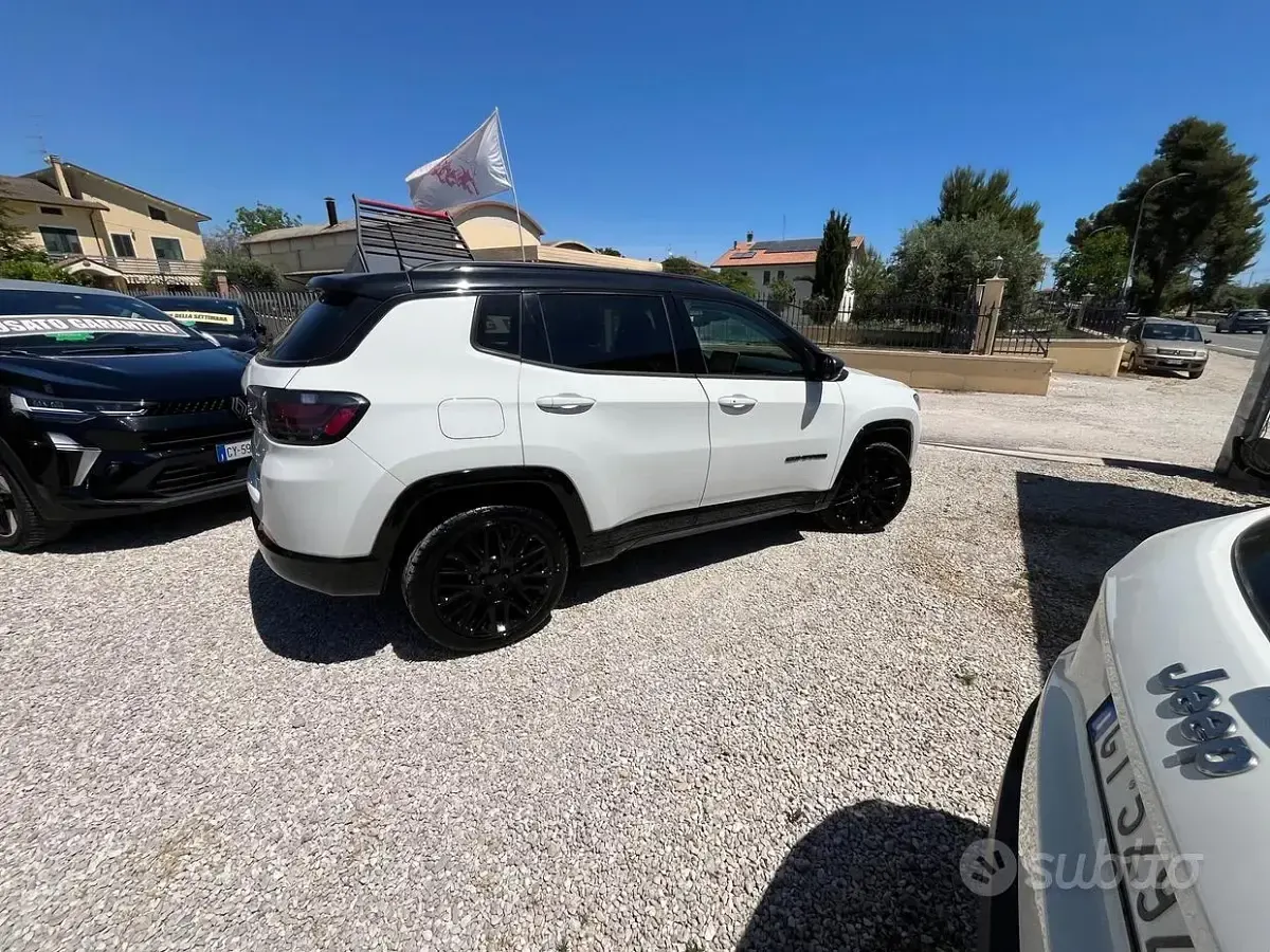 Usata Jeep Compass 131 CV (96 kW) 2024 Bianco SUV