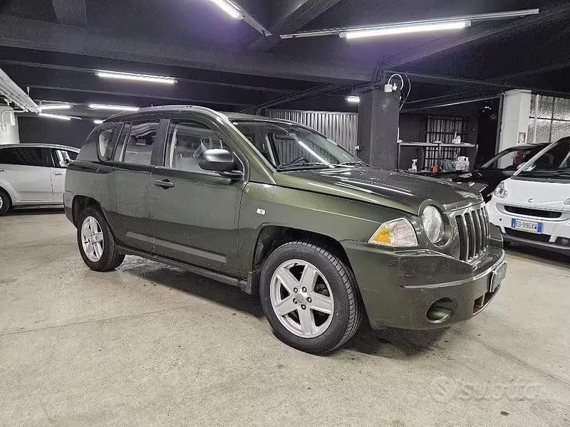 Usata Jeep Compass 140 CV (102 kW) 2008 Verde SUV