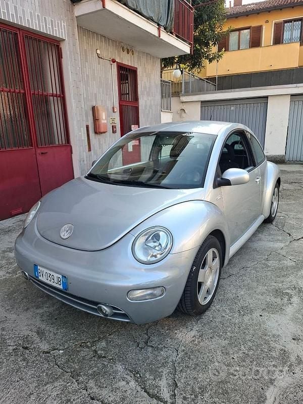 Usata VW New Beetle 2002 Grigio Utilitaria