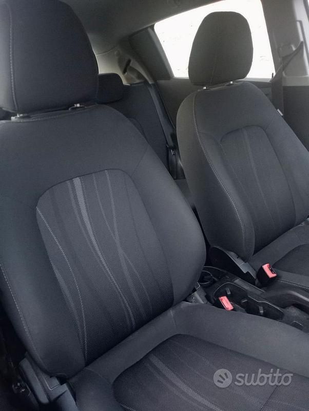 Usata Chevrolet Aveo 70 CV (51 kW) 2011 Nero Utilitaria