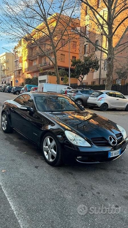Usata Mercedes SLK200 160 CV (117 kW) 2006 Nero Cabrio